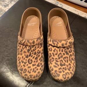 Dansko clogs cheetah animal print 37